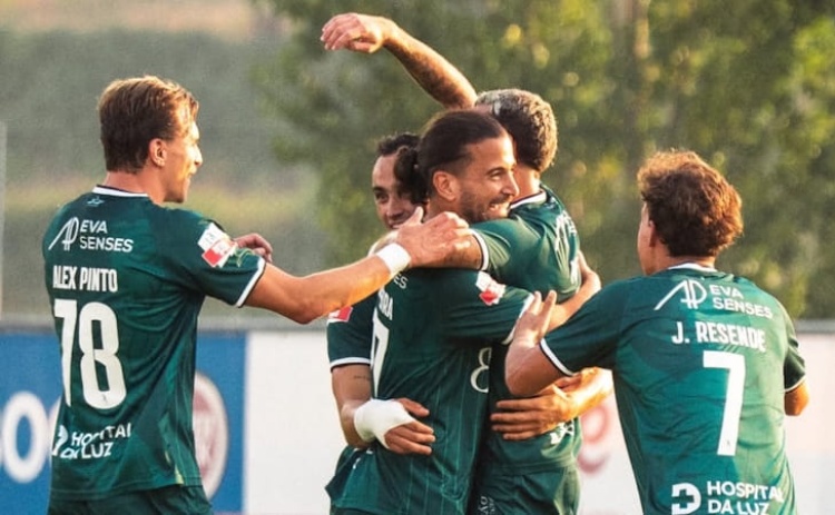 SC Farense vence FC Porto B por 3-1 e mant&eacute;m pleno de vit&oacute;rias