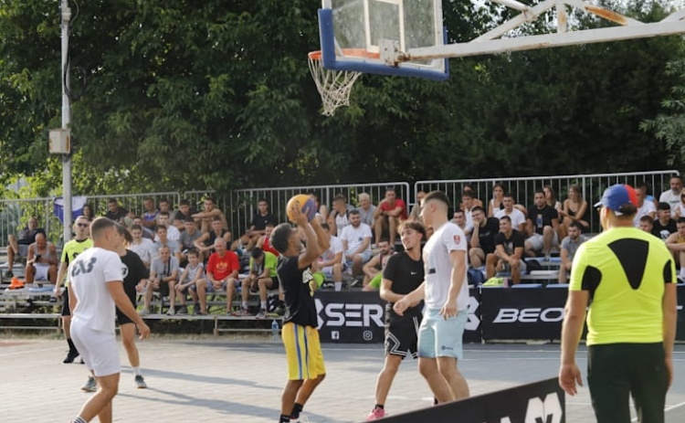 Clube de Basquetebol de Tavira participou no programa "3x3 For All" na S&eacute;rvia