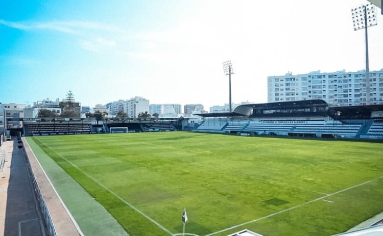 II Liga: Jogo entre Farense e Desportivo de Chaves adiado para outubro