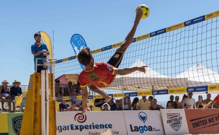 Praia de Carvoeiro foi palco da final do Campeonato Nacional de Futev&oacute;lei