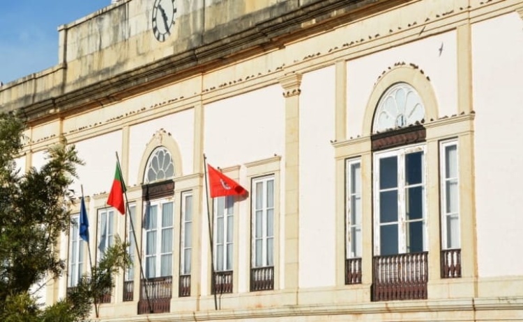 C&acirc;mara de Silves delega compet&ecirc;ncias de dois milh&otilde;es de euros &agrave;s juntas de freguesia