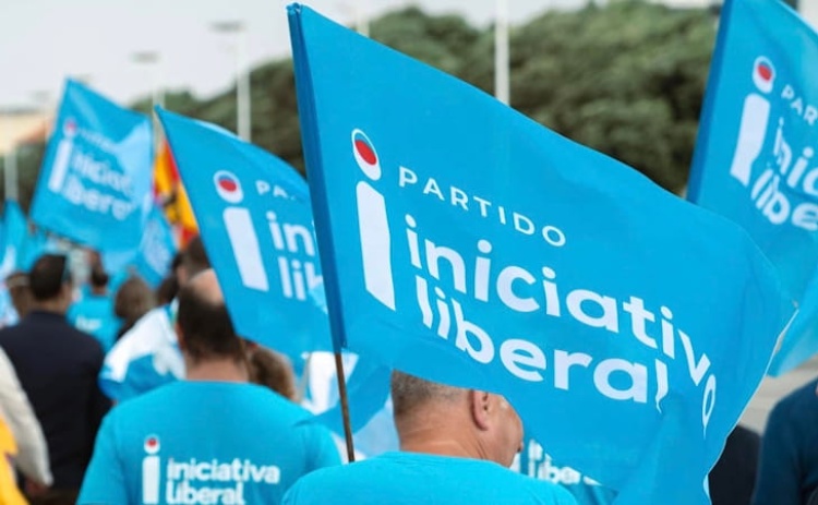 Assembleia Municipal de Albufeira aprova proposta da IL para refor&ccedil;ar a seguran&ccedil;a na Avenida S&aacute; Carneiro