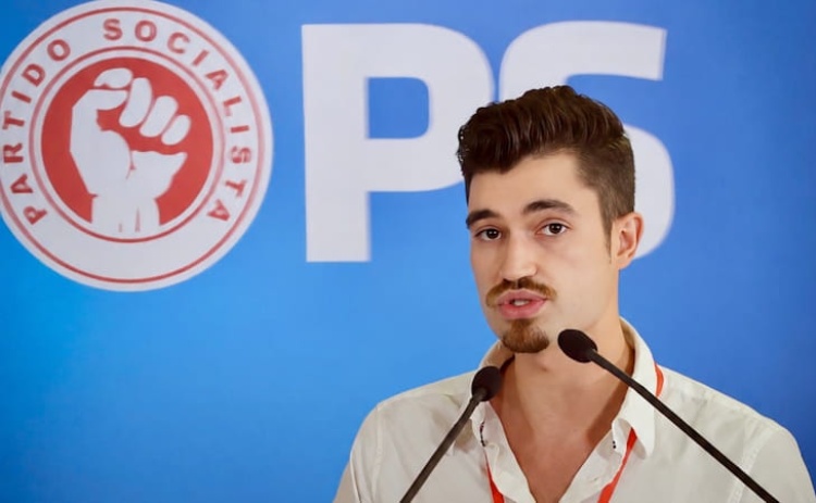 Jos&eacute; Nascimento critica op&ccedil;&otilde;es do Governo na educa&ccedil;&atilde;o, sa&uacute;de e habita&ccedil;&atilde;o