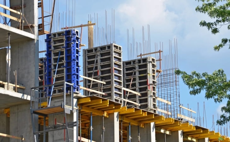 Deputados do PS visitam obras de habita&ccedil;&atilde;o em v&aacute;rios concelhos do Algarve 