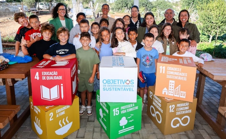 Alunos de Albufeira foram &agrave; horta descobrir como &eacute; que os alimentos chegam &agrave; mesa