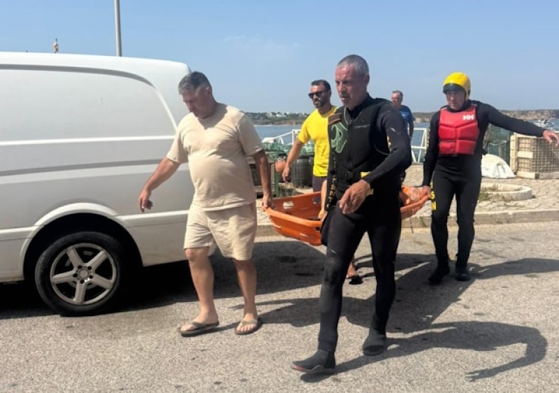 Mulher foi auxiliada na praia do Beliche em Sagres  