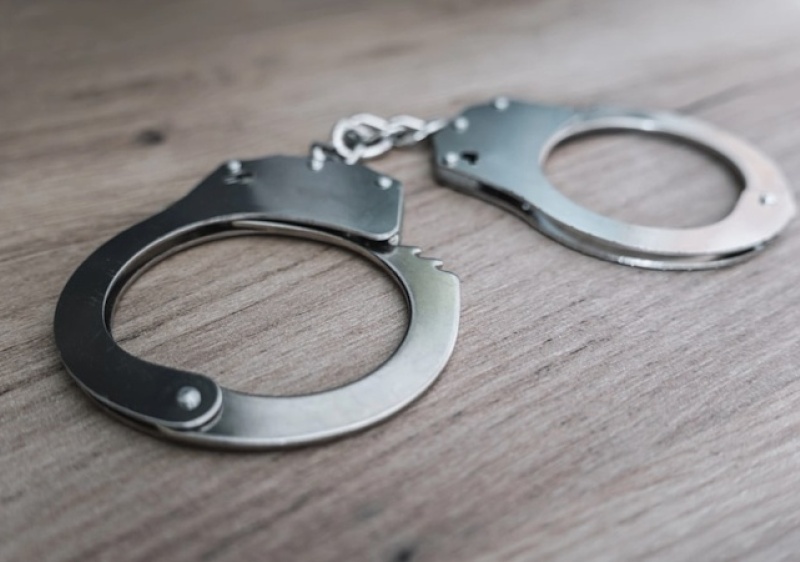 Detido homem que tentou matar outro em Portim&atilde;o ao defender amigo