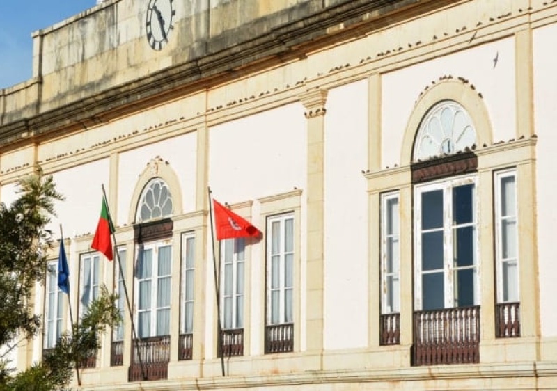 Munic&iacute;pio de Silves pretende contratar novos colaboradores
