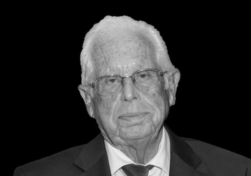 C&acirc;mara de Alcoutim decreta tr&ecirc;s dias de luto municipal pela morte de Carlos Brito