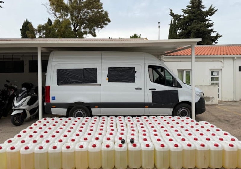 GNR de Loul&eacute; det&eacute;m oito homens e apreende 150 jerricans com combust&iacute;vel 