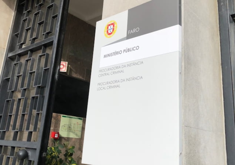 Segunda v&iacute;tima vai depor na aus&ecirc;ncia de agentes acusados de matar compatriota em Olh&atilde;o