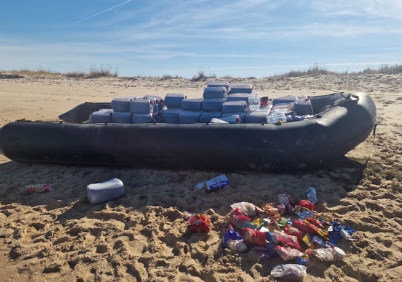 Pol&iacute;cia Mar&iacute;tima apreende embarca&ccedil;&atilde;o com 2.600 litros de combust&iacute;vel na Ria Formosa