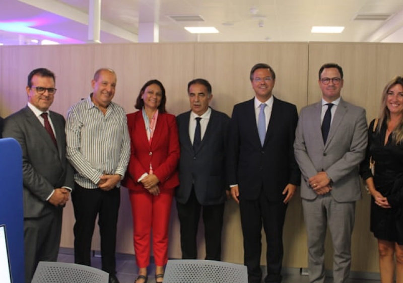 Ministro da Reforma do Estado inaugurou Loja Cidad&atilde;o de Olh&atilde;o 